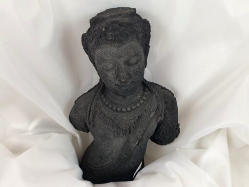 Figur aus Indonesien, Handarbeit / Kunst, Sandstein, ca. 17.5 cm hoch, 11 cm lang, 6 cm breit