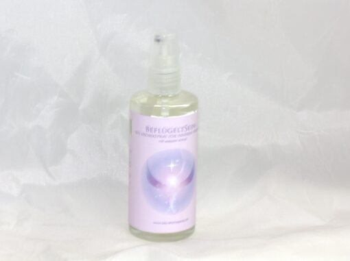 Geschenkset Bio Aromaspray (5 natürliche Sprays mit je einem Edelstein: GeborgenSein, GlücklichSein, LichtSein, KristallSein, BeflügeltSein) – Bild 6