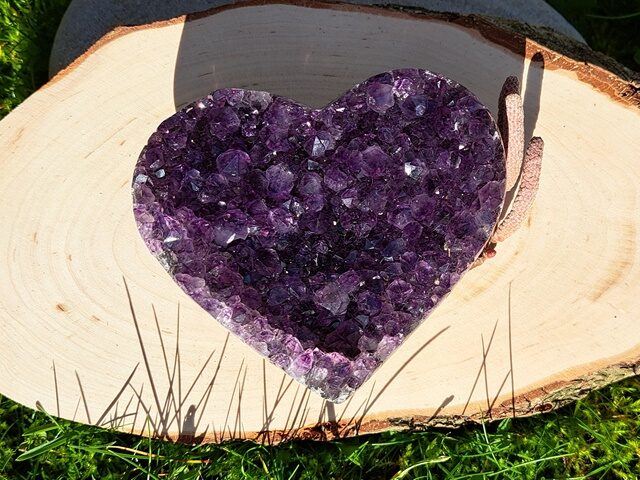 Amethyst Herz, Amethyst Gruppe Herzform – Bild 2