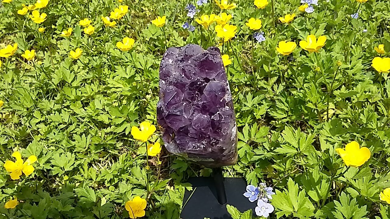 Amethyst Drusen Stück mit Erdbeerquarz, auf Sockel, dein Seelentröster – Bild 5