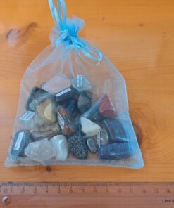 Alternative view of Edelstein Adventskalender mit 24 Glückssteinen & Adventssocken-Kette